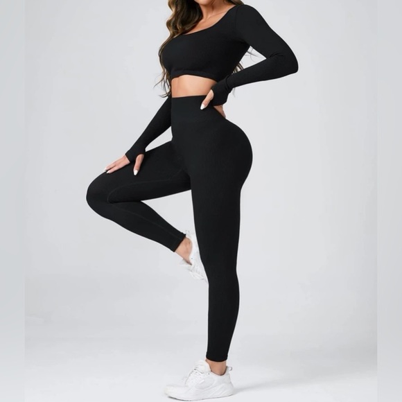 NEW 2 Piece Workout SET - crop top and leggings - Picture 1 of 4